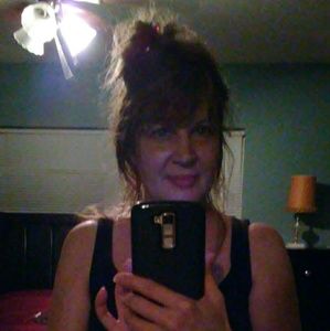 Meet your Posher, Caroline